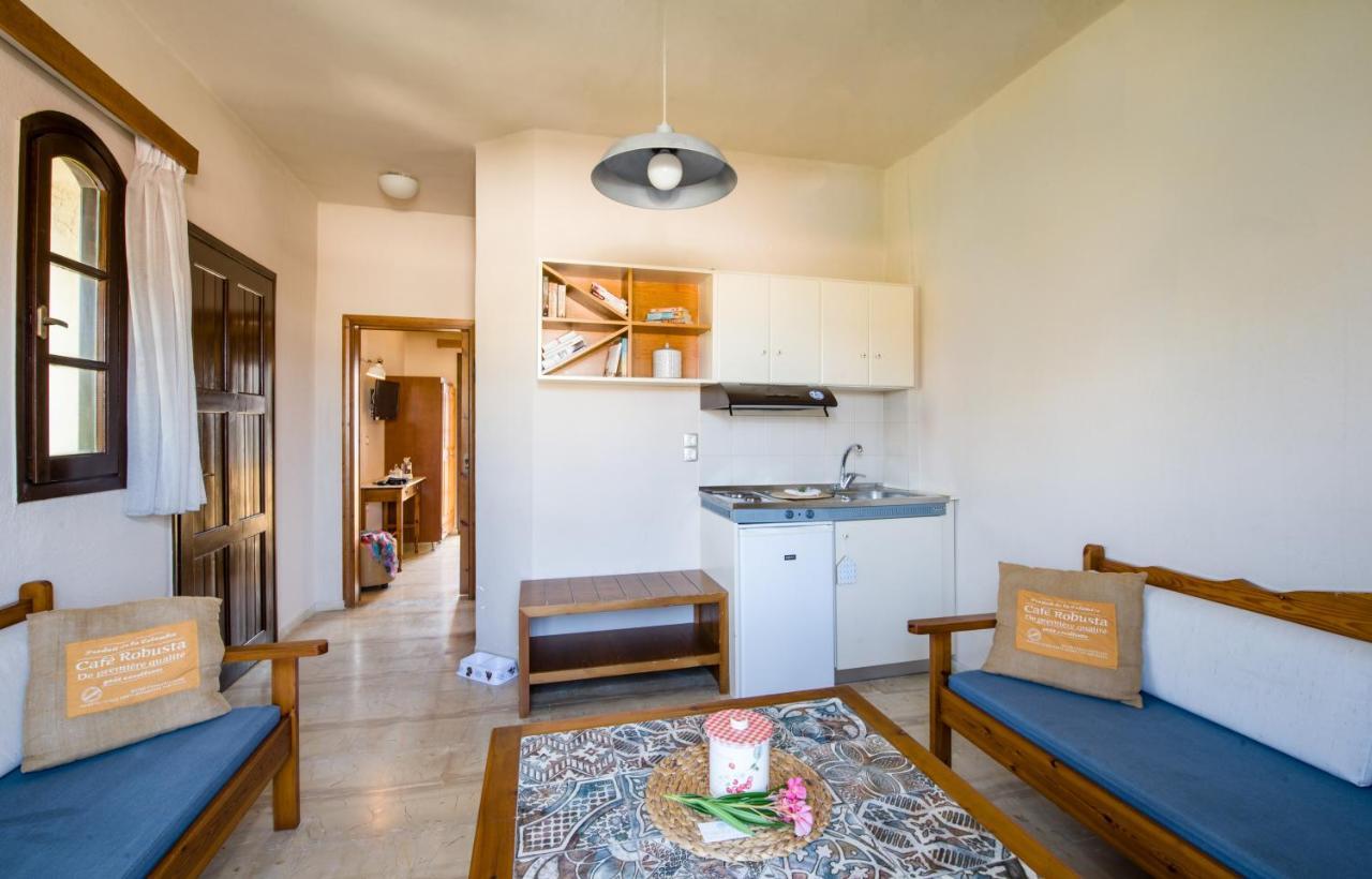 Evangelos Apartments Platanés Eksteriør billede